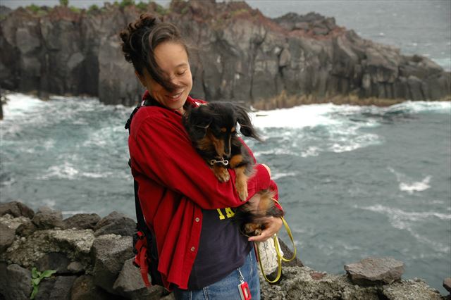 下りたいの？無理だと思うなぁ・・岩場だよ。